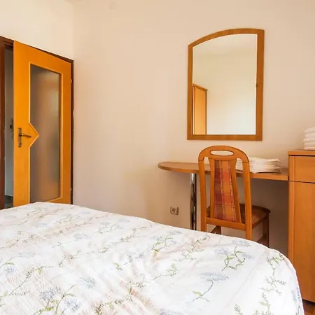 Fuer 4 Personen 1 Kind Ca 45 M In Pula, Istrien Und Umgebung Apartment Pula