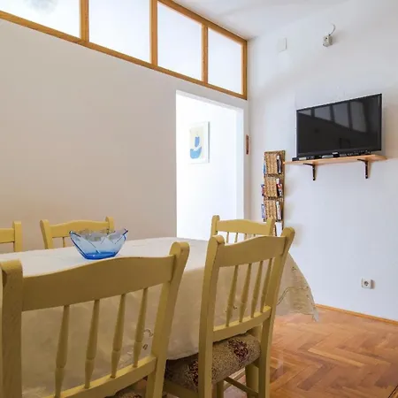 Fuer 4 Personen 1 Kind Ca 45 M In Pula, Istrien Und Umgebung Apartment Pula