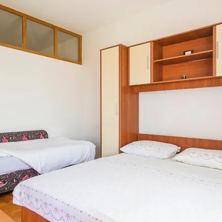 Apartamento Fuer 4 Personen 1 Kind Ca 45 M In Pula, Istrien Und Umgebung Pula
